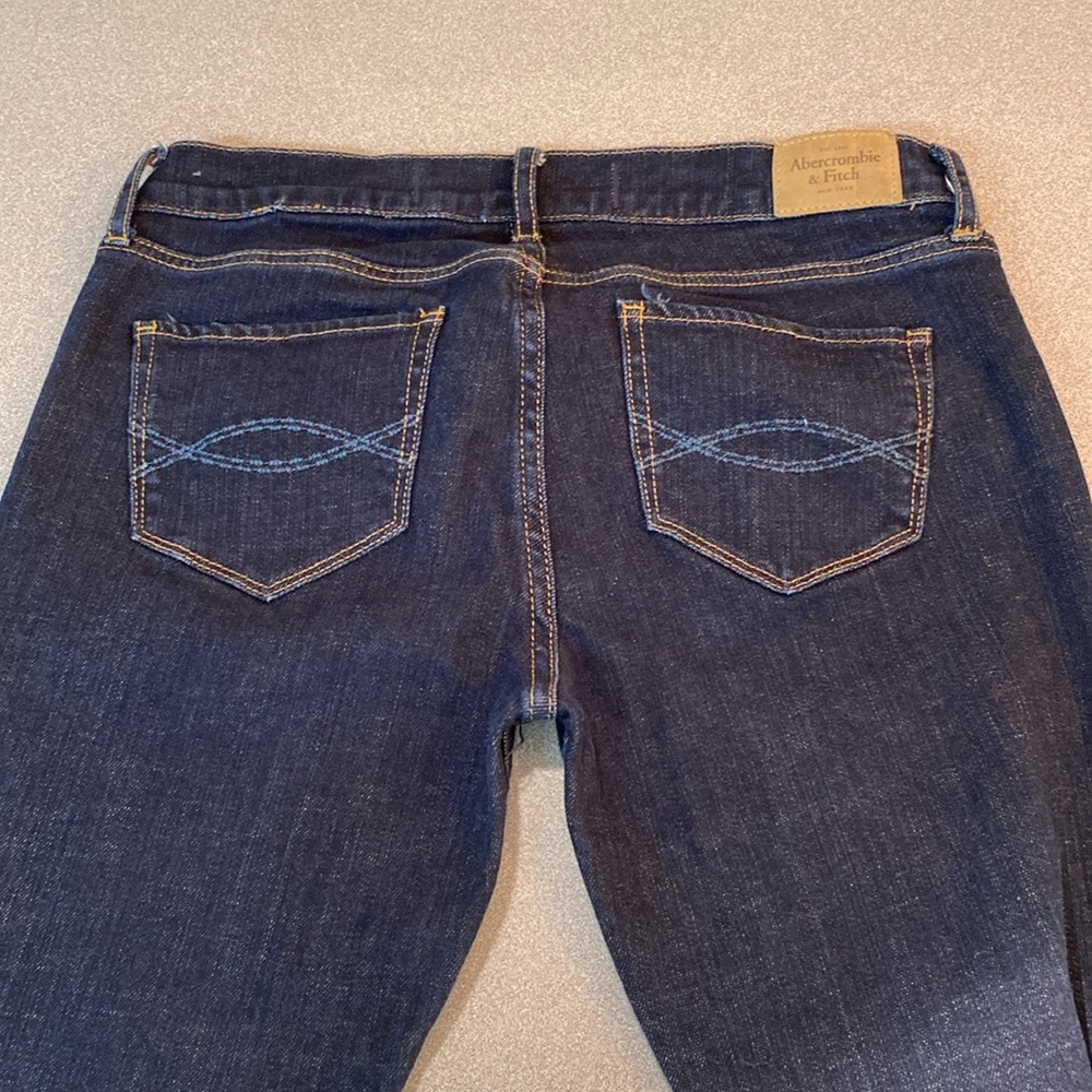 Abercrombie & Fitch - women’s stretch jeans. Size 27/31 - Picture 3 of 15